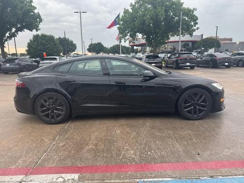 2021 Tesla Model S Plaid