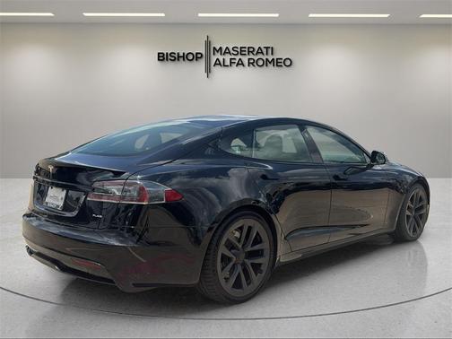 2021 Tesla Model S Plaid