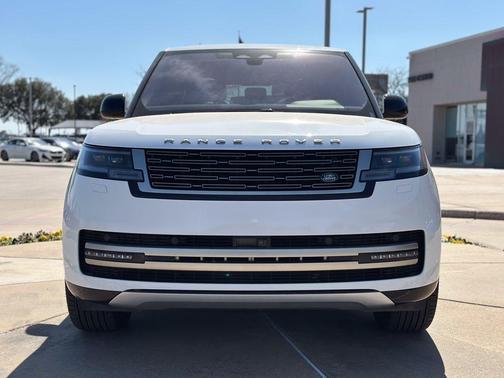 Fuji White 2023 Land Rover Range Rover P400 SE