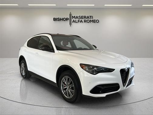2024 Alfa Romeo Stelvio Base