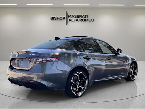 2024 Alfa Romeo Giulia Veloce