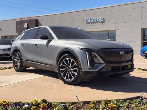 2024 Cadillac LYRIQ Sport