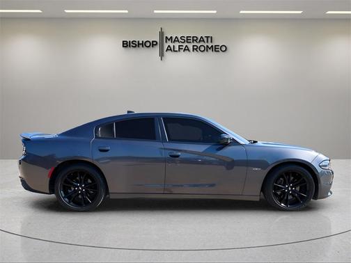 2017 Dodge Charger R/T