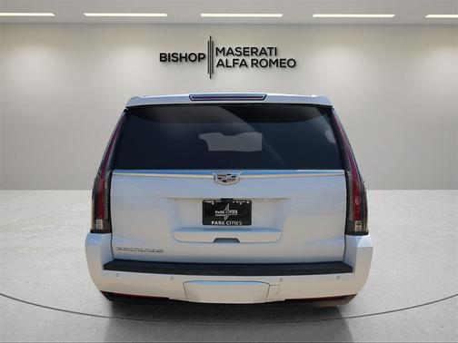 2018 Cadillac Escalade ESV Luxury