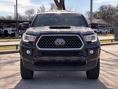 2018 Toyota Tacoma TRD Sport