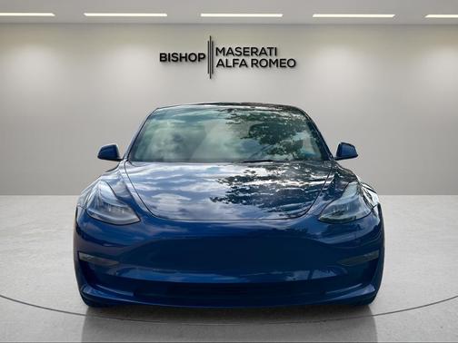 Deep Blue Metallic 2023 Tesla Model 3 Performance