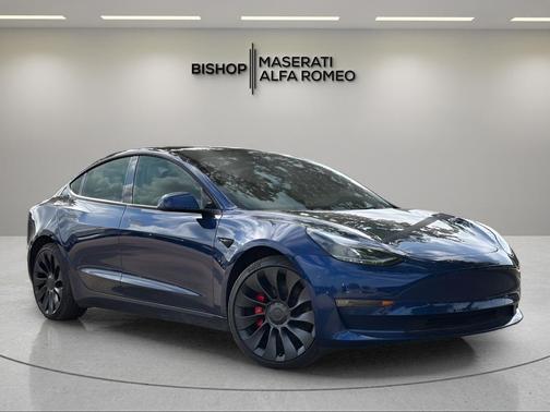 Deep Blue Metallic 2023 Tesla Model 3 Performance