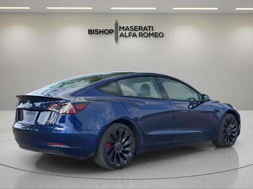 Deep Blue Metallic 2023 Tesla Model 3 Performance