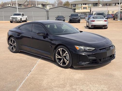 2022 Audi e-tron GT Premium Plus