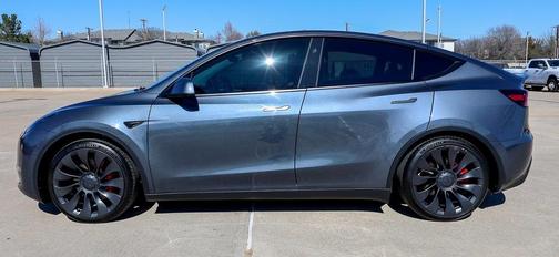 2023 Tesla Model Y Performance