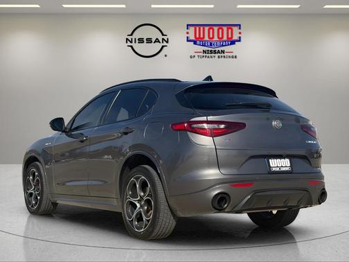 Vesuvio Gray Metallic 2023 Alfa Romeo Stelvio Veloce