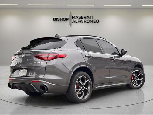 Vesuvio Gray Metallic 2023 Alfa Romeo Stelvio Veloce