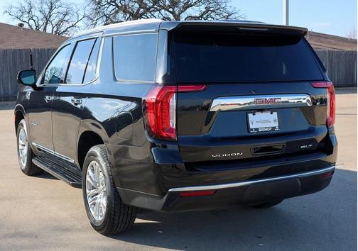 2022 GMC Yukon SLT