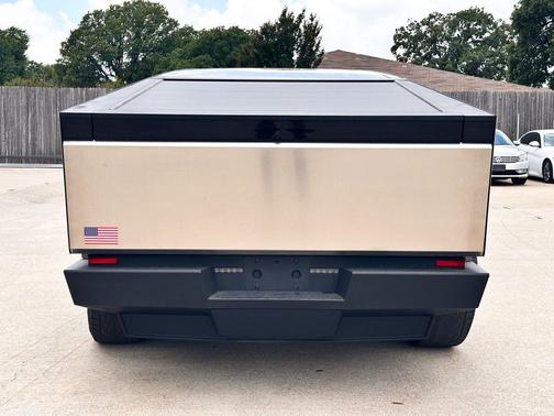 Stainless Steel 2024 Tesla Cybertruck Base