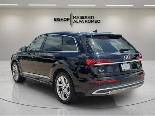 2021 Audi Q7 45 Premium Plus