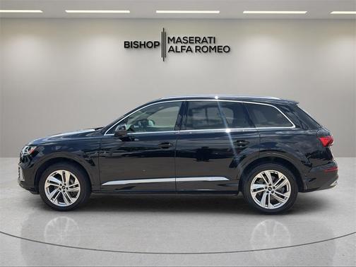2021 Audi Q7 45 Premium Plus