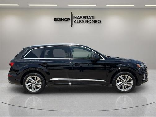 2021 Audi Q7 45 Premium Plus