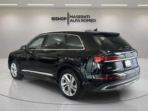 2021 Audi Q7 45 Premium Plus
