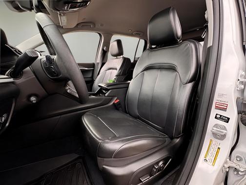 Bright White Clearcoat 2023 Jeep Grand Cherokee Limited