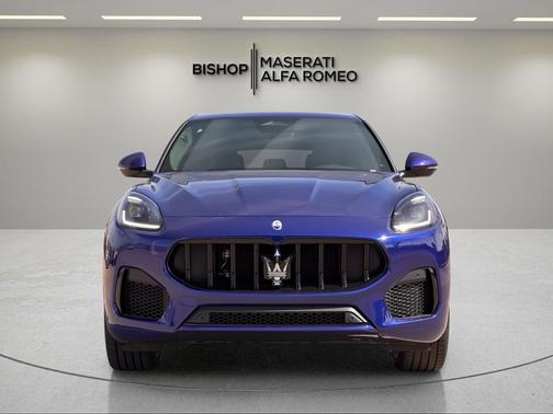 Blu 2026 Maserati Grecale Modena