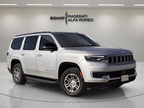 2023 Jeep Wagoneer Base