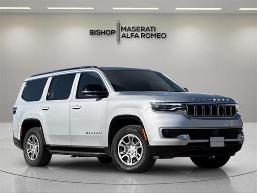 2023 Jeep Wagoneer Base