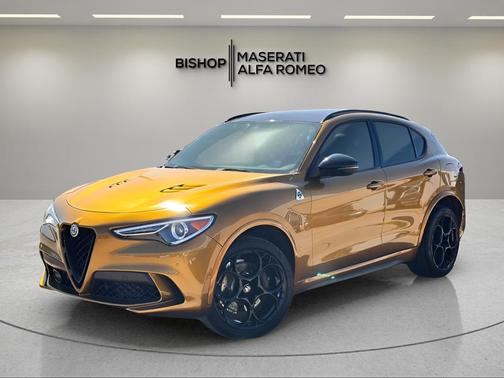2022 Alfa Romeo Stelvio Quadrifoglio