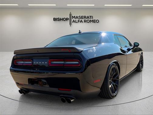 2015 Dodge Challenger SRT Hellcat