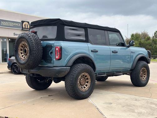 2022 Ford Bronco Badlands