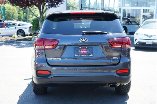 2019 Kia Sorento LX