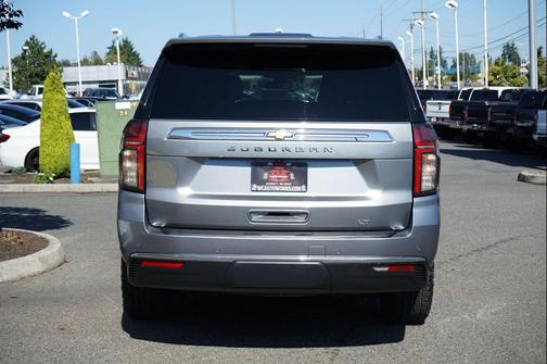 2021 Chevrolet Suburban LT