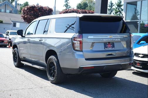 2021 Chevrolet Suburban LT