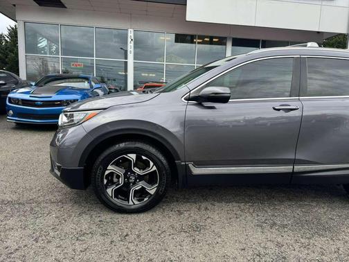 Modern Steel Metallic 2018 Honda CR-V Touring