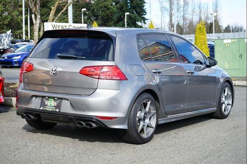 2016 Volkswagen Golf R 2.0T DSG