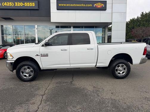 2017 RAM 2500 Big Horn Crew Cab 4x4 6'4' Box