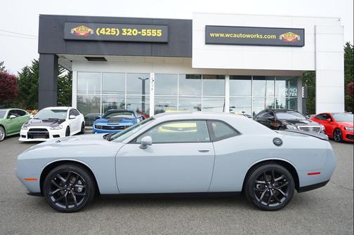 2022 Dodge Challenger SXT