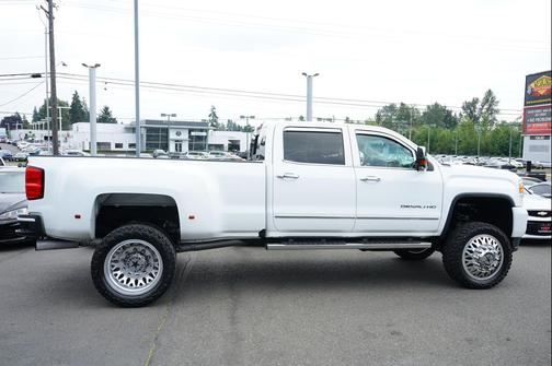 2016 GMC Sierra 3500 Denali