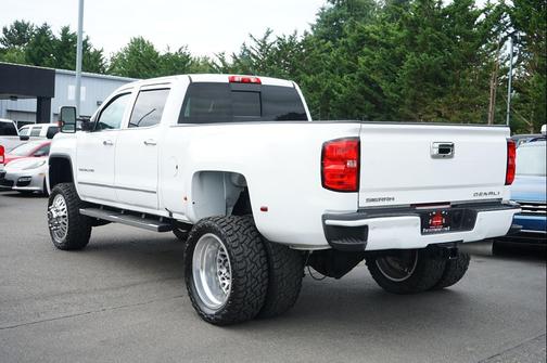 2016 GMC Sierra 3500 Denali