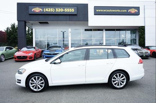 2016 Volkswagen Golf SportWagen TSI SE 4-Door