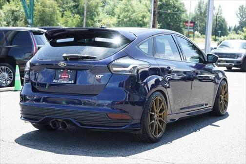 2017 Ford Focus ST