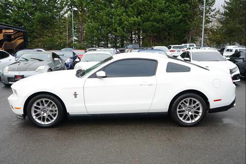 2012 Ford Mustang V6