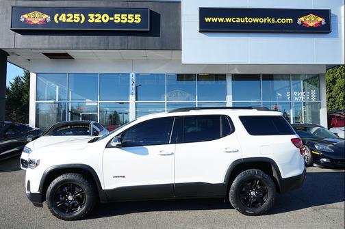 2023 GMC Acadia AWD AT4