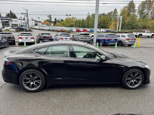 2021 Tesla Model S Plaid