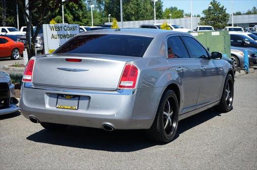 2011 Chrysler 300 Limited