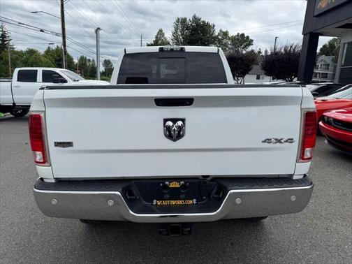 2017 RAM 2500 Laramie Crew Cab 4x4 6'4' Box