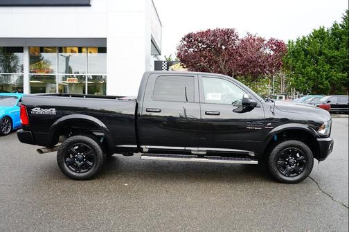 2017 RAM 2500 Big Horn Crew Cab 4x4 6'4' Box