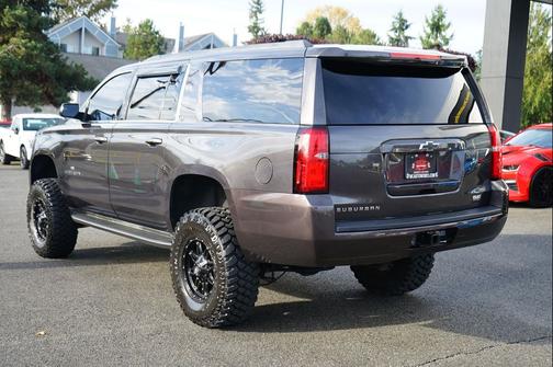 2018 Chevrolet Suburban LT