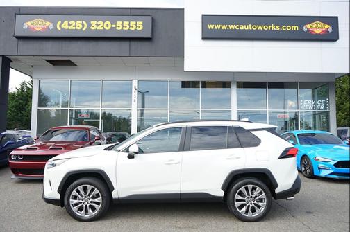 2022 Toyota RAV4 XLE Premium