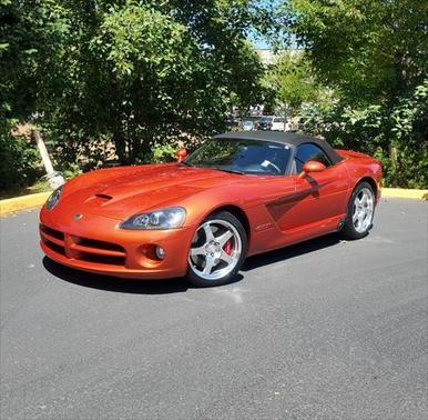2005 Dodge Viper SRT10