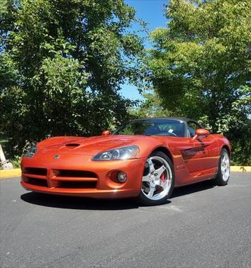2005 Dodge Viper SRT10